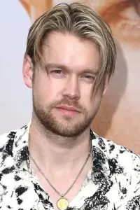 Фото Акорд Оверстріт (Chord Overstreet)