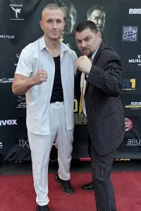 Фото  (Yvo René Scharf)