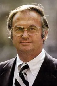 Фото  (Lowell Weicker) #534348