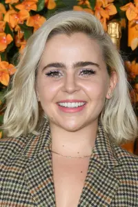 Фото Мей Вітмен (Mae Whitman)