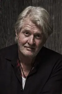 Фото  (Tom Cochrane)