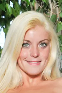 Фото  (Shay Golden)