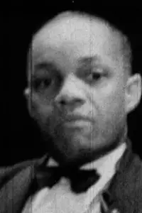 Фото  (Leon Gross)