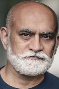 Фото  (Harmage Singh Kalirai)