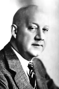 Фото  (Alfred Drayton)