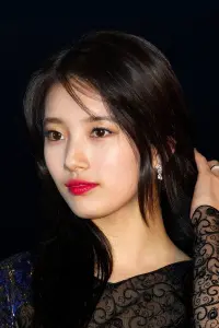 Фото Бей Сюзі (Bae Suzy)