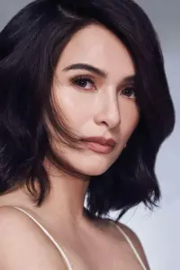 Фото  (Jennylyn Mercado)