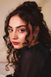 Фото  (Mehar Bano)
