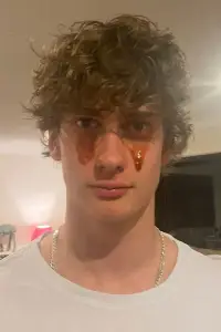 Фото  (Cameron Wykes) #519709