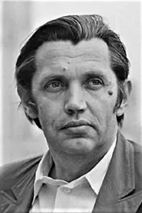 Фото  (Robert Rozhdestvensky)