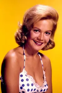 Фото Сандра Ді (Sandra Dee)