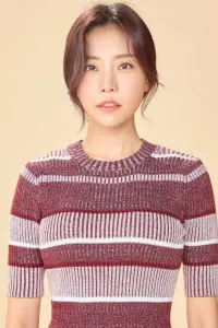Фото  (Seo Ye-hwa)