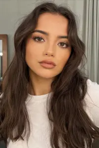 Фото Ізабела Мерсед (Isabela Merced)