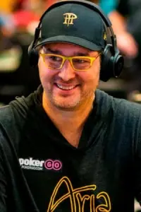 Фото  (Phil Hellmuth)