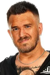 Фото  (Brandon Kirk)