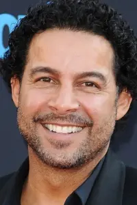 Фото Джон Уертас (Jon Huertas)