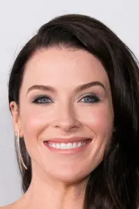 Фото Бріджит Ріган (Bridget Regan)