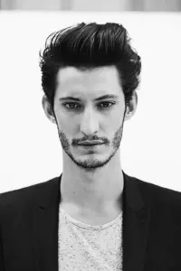 Фото П'єр Ніні (Pierre Niney)