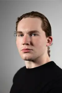 Фото  (Brennan Metz)