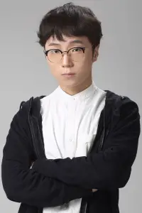 Фото  (Qin Qiege)