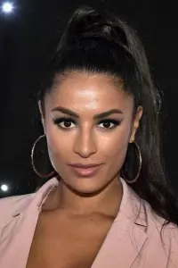 Фото  (Linda Pira)