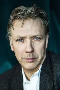 Фото Мікаель Персбрандт (Mikael Persbrandt)