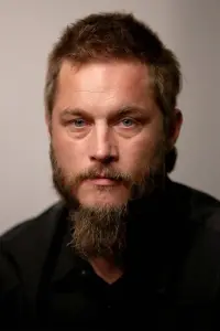 Фото Тревіс Фіммел (Travis Fimmel)