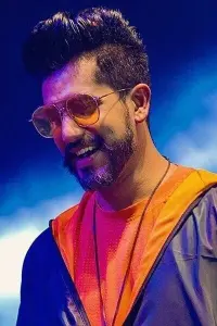 Фото  (Suyyash Rai)