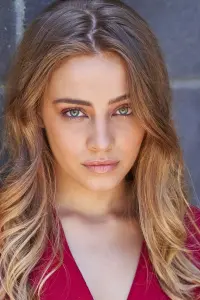 Фото Джозефін Ленгфорд (Josephine Langford)