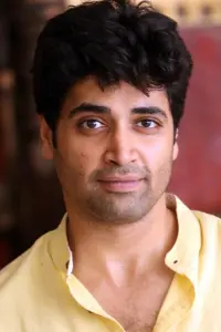 Фото Адіві Сеш (Adivi Sesh)