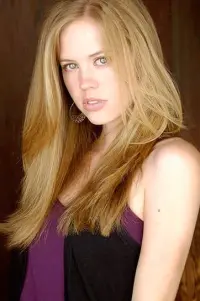 Фото  (Carly Jones)