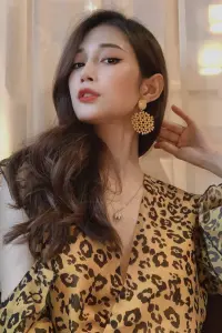 Фото  (Tang Yang Yang)