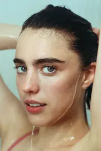Фото Маргарет Квалі (Margaret Qualley)