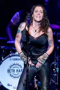 Фото  (Beth Hart)