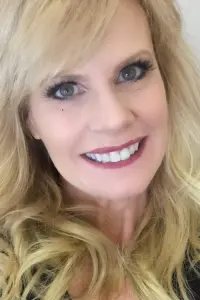 Фото  (Laura L. Martin)