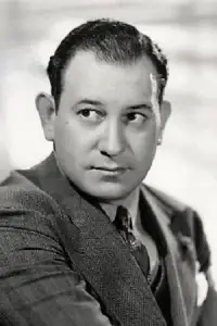 Фото  (Harry Parke)