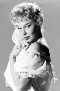 Фото  (Lili St. Cyr)