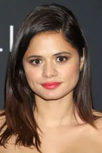 Фото Мелоні Діас (Melonie Diaz)