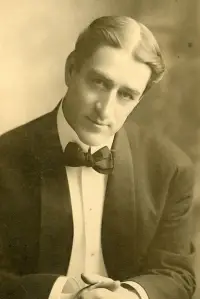 Фото  (Edwin Stevens)