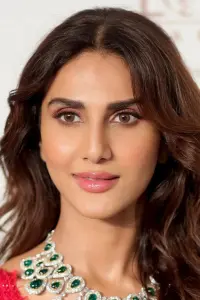 Фото  (Vaani Kapoor)