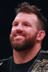 Фото  (Ryan Bader)