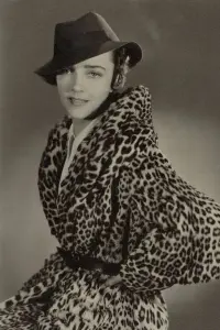 Фото  (Jacqueline Delubac)