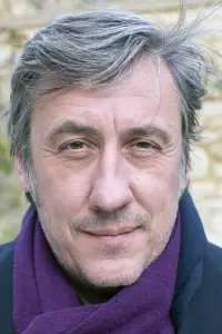 Фото  (Andrew Graham-Dixon)