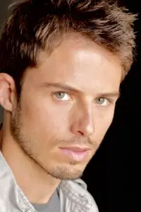 Фото  (Brenton Jones) #488703