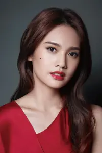 Фото  (Rainie Yang)