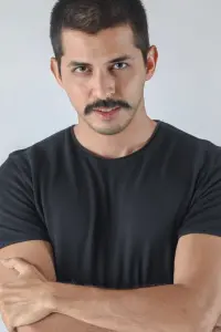 Фото  (Aziz Gharbawi)