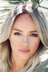 Фото  (Alyson Walker)