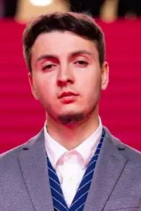 Фото Яніс Проун (Yanis Prone)