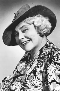 Фото  (Trixie Friganza)