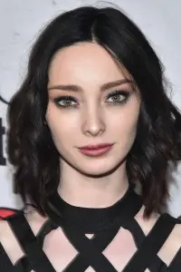 Фото Емма Дюмон (Emma Dumont)